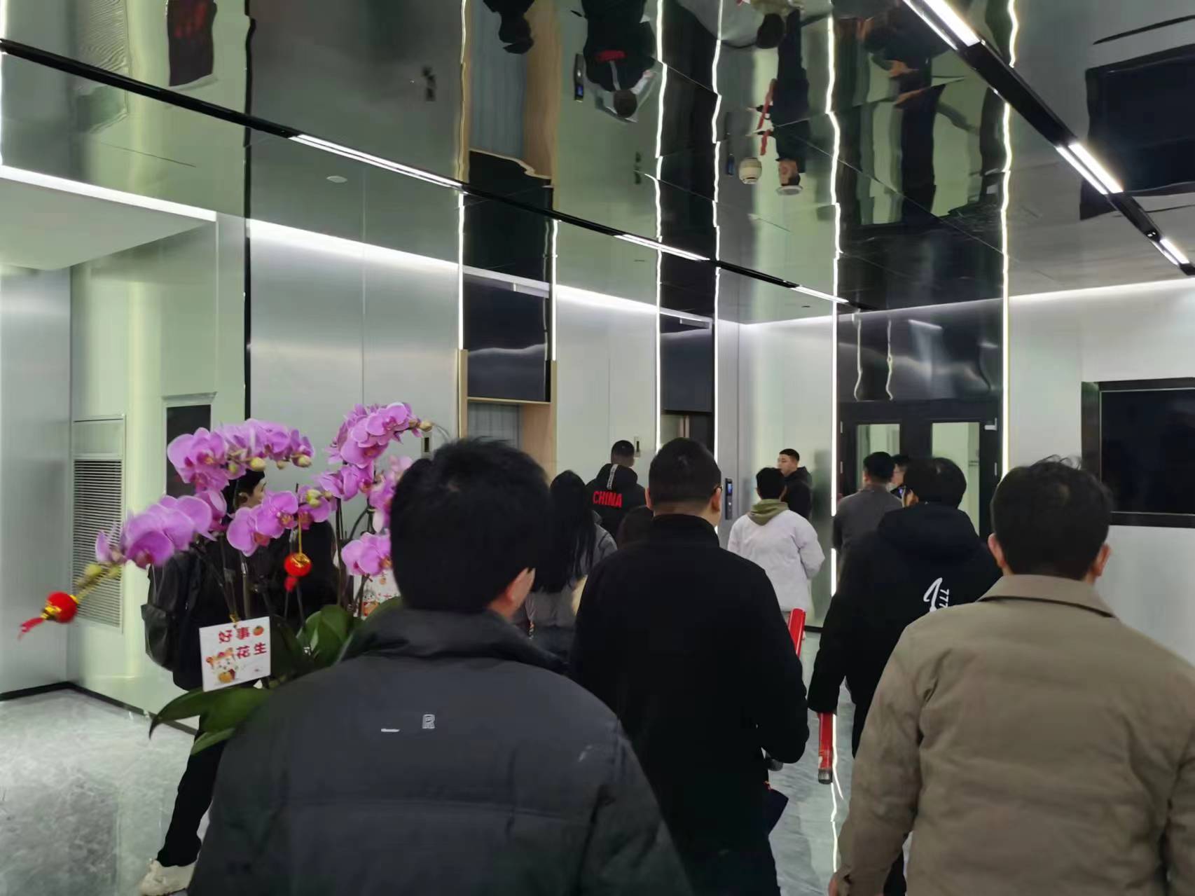 上海邁維動(dòng)漫科技有限公司喜迎新年喬遷之喜：立足新起點(diǎn)，開(kāi)啟新征程！(圖4)