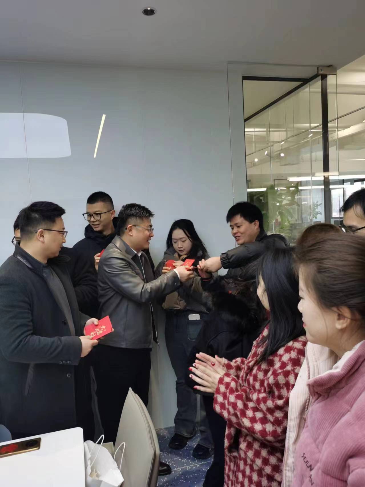 上海邁維動(dòng)漫科技有限公司喜迎新年喬遷之喜：立足新起點(diǎn)，開(kāi)啟新征程！(圖7)